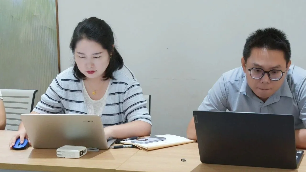 2025年第8次月度会 5.jpg 2025年第8次月度会 5.jpg