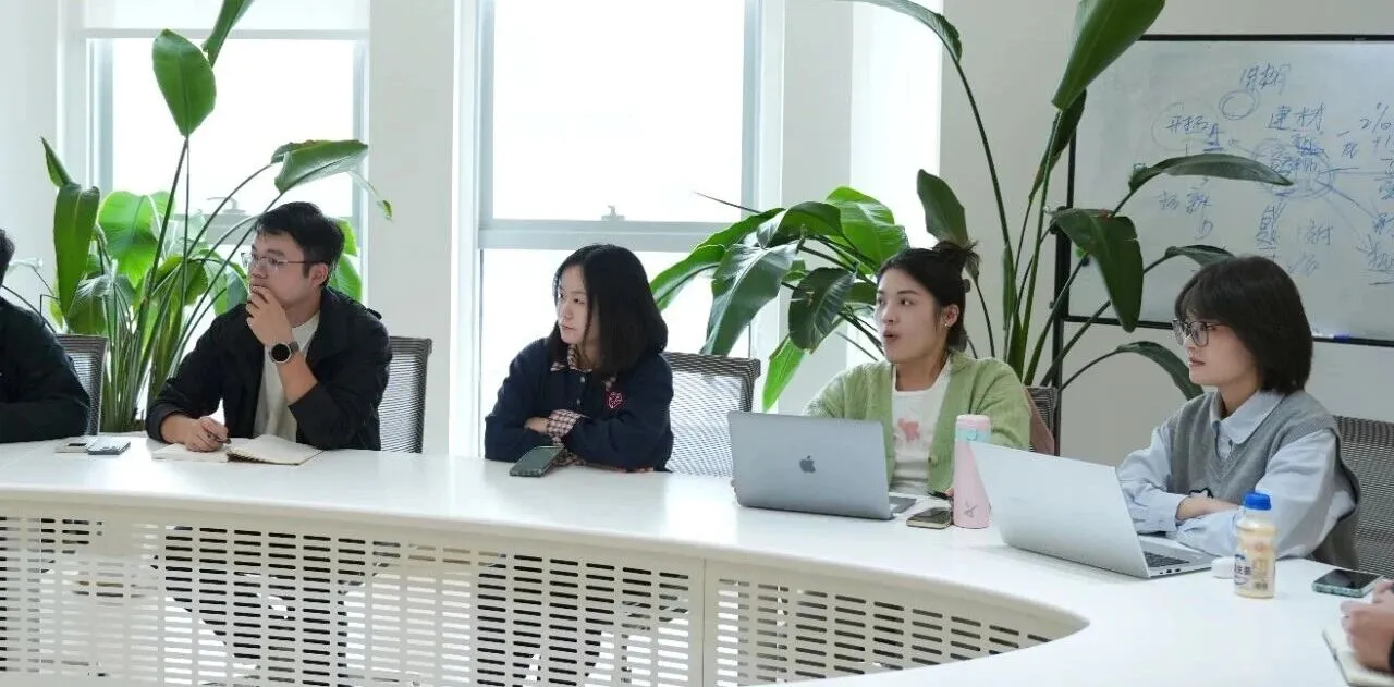 百川入海,10月新员工见面 2.jpg 百川入海,10月新员工见面 2.jpg