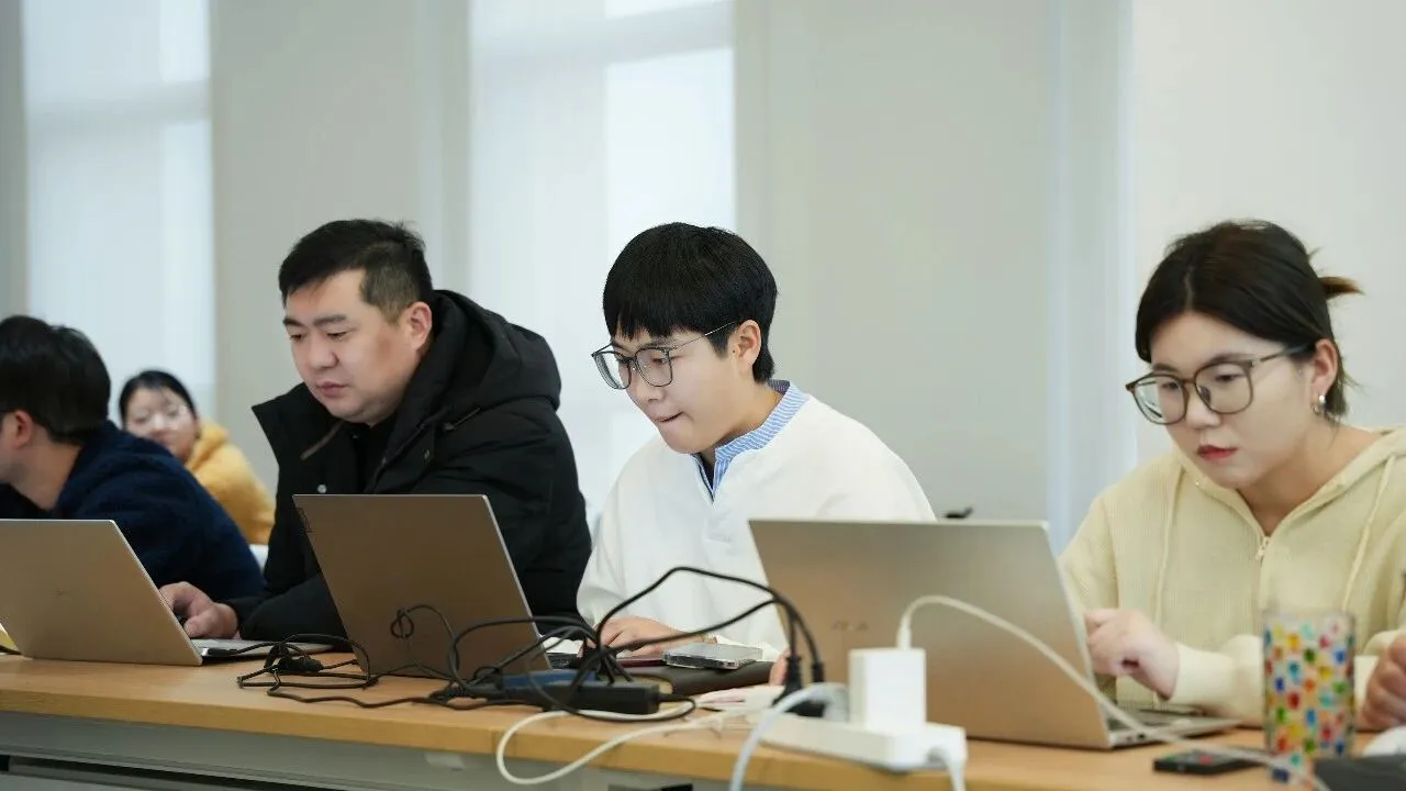 12.12执行月度会4.jpg 12.12执行月度会4.jpg